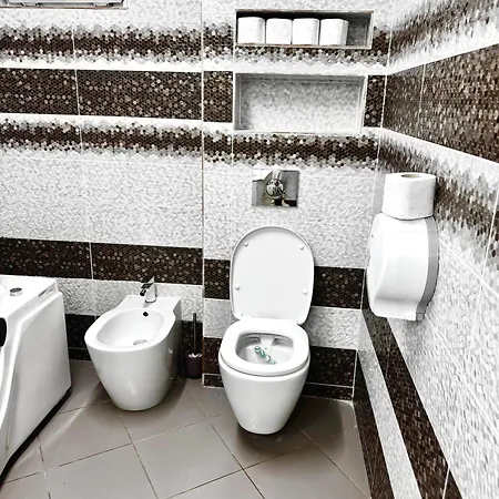度假居 Casa Maya Douăzeci şi Trei August