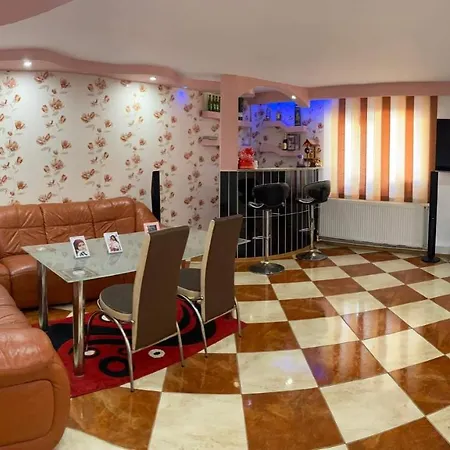 Casa Maya * Douăzeci şi Trei August