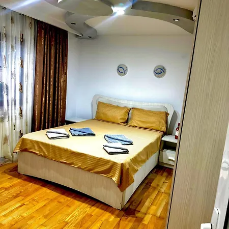 Casa Maya * Douăzeci şi Trei August